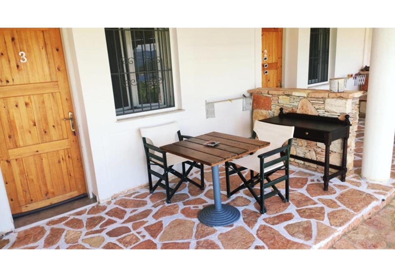 John'S Guesthouse Ксамил Екстериор снимка