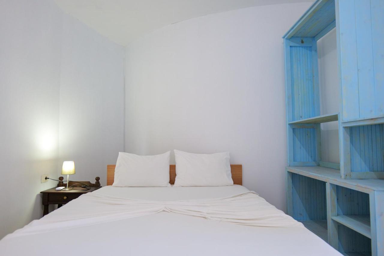 John'S Guesthouse Ксамил Екстериор снимка