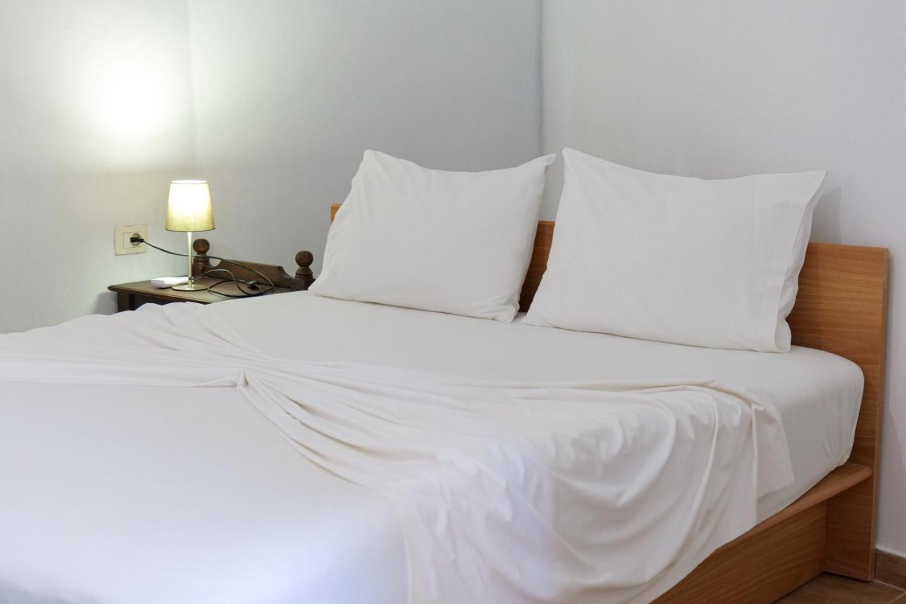 John'S Guesthouse Ксамил Екстериор снимка